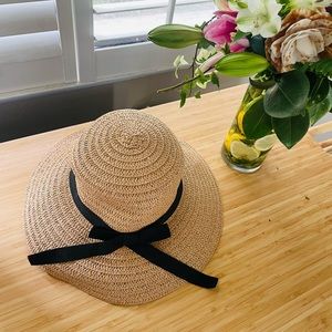 Adorable women’s summer hat. Vintage sun hat. Woven hat for keeping out sun